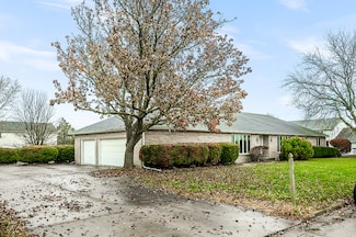 302 Kelly Dr, Normal, IL 61761