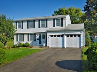 107 Autumn Dr, Trafford, PA 15085
