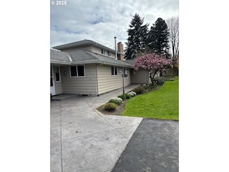 11623 Broadacres Rd NE, Hubbard, OR 97032