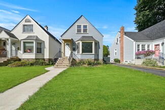 9326 S Homan Ave, Evergreen Park, IL 60805