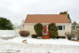 110 Harris Ave, Portland, ME 04103