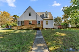 704 Essex St, Tappahannock, VA 22560