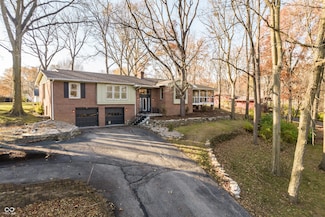 45 Spring Valley Dr, Anderson, IN 46011