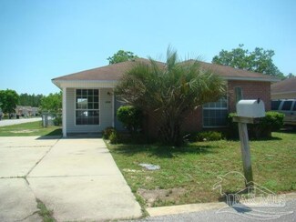 400 Oak Knoll Ln, Pensacola, FL 32506