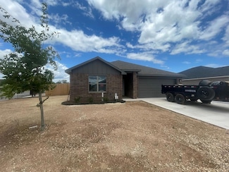 3146 Cedar Hill Dr, San Angelo, TX 76904