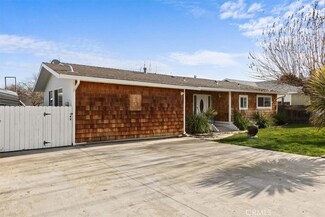 2602 Lagoon Dr, Lakeport, CA 95453