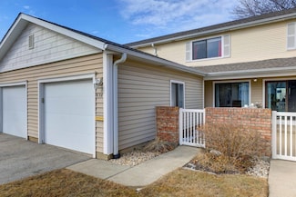 638 Surfside Point Unit 20AR, Schaumburg, IL 60194