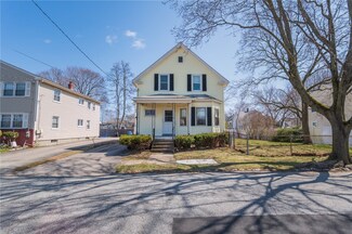 14 Grove Ave, Cranston, RI 02910