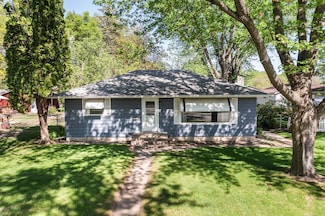 406 6th Ave S, Princeton, MN 55371