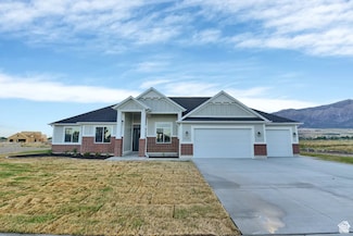 2455 W 2950 N Unit 98, Farr West, UT 84404