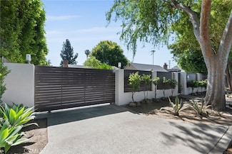 5626 Buffalo Ave, Van Nuys, CA 91401