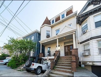207 Jewett Ave Unit 2, Jersey City, NJ 07304