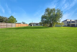 15926 Millers Landing Ln, Houston, TX 77049