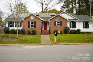 204 Foley Dr, Garner, NC 27529