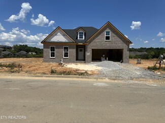 12115 Grand Forks Dr, Knoxville, TN 37932