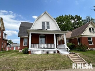 721 S 13th St, Quincy, IL 62301
