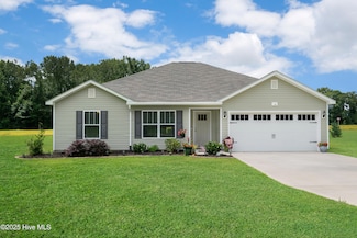 403 Crown Dr, Washington, NC 27889