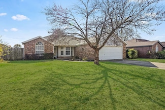 149 Robin Hood Ct, Springdale, AR 72764