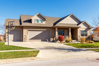 4102 Ballentine Dr, Ames, IA 50010