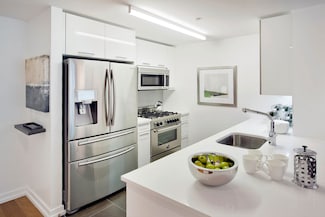 227 W 77th St Unit 9-C, New York, NY 10024