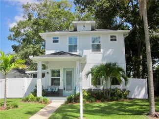 5233 Burlington Ave N, Saint Petersburg, FL 33710