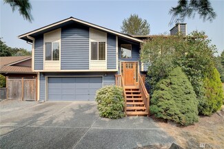 21575 Elm Dr, Brier, WA 98036