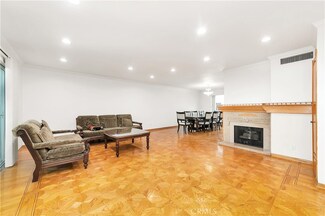 8007 Via Verona, Burbank, CA 91504