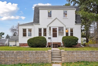 1705 Ivy Ave E, Saint Paul, MN 55106