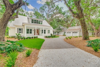 153 Indigo Ln, Richmond Hill, GA 31324