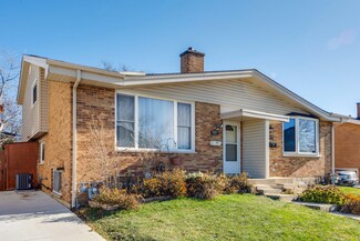 9295 Hamlin Ave, Des Plaines, IL 60016