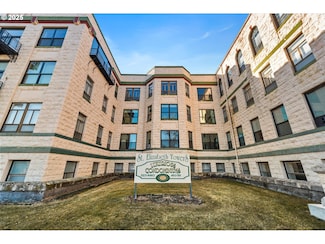 2365 4th St Unit 105, Baker City, OR 97814