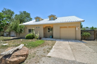 115 Espinosa Rd, Corrales, NM 87048