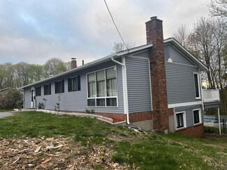 2 Morningside Dr, Nashua, NH 03060