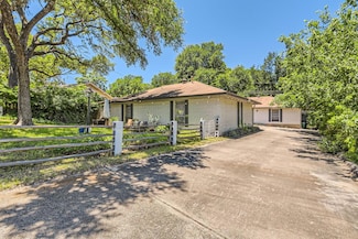 3404 S Oak Dr, Austin, TX 78704