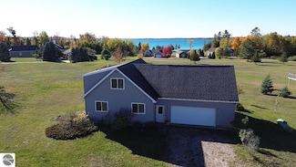 13019 Elk Tip Dr, Rapid City, MI 49676