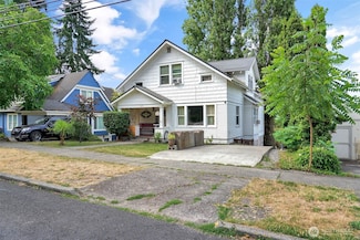 233 NE Washington Ave, Chehalis, WA 98532