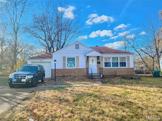 1238 Hoyt Dr, Saint Louis, MO 63137