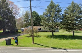 1567 Martin Rd, Mogadore, OH 44260