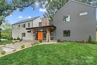 3822 Topsfield Rd, Charlotte, NC 28211
