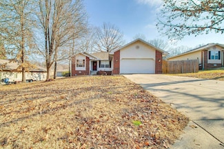 321 Cooper St, Mountain Home, AR 72653