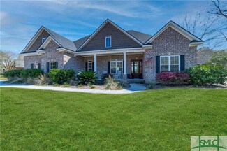 198 Chastain Cir, Richmond Hill, GA 31324