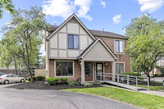 5722 Jousting Ln Unit B, Columbus, OH 43231