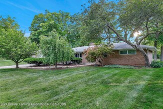 4751 Woodcraft Rd, Okemos, MI 48864