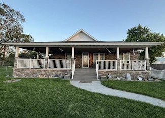 327 Columbus Ave, Monroe, NE 68647