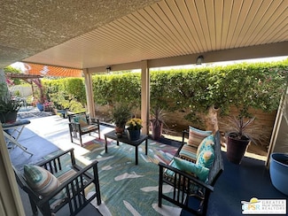 1533 Sunflower Ct N, Palm Springs, CA 92262