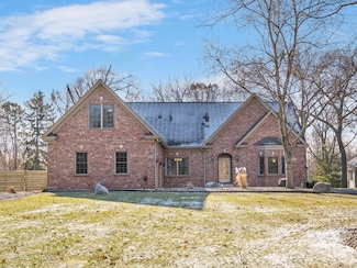 28W581 Hickory Ln, West Chicago, IL 60185