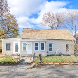 208 Dulude Ave, Woonsocket, RI 02895