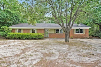 326 Spartan Rd, Wilmington, NC 28405