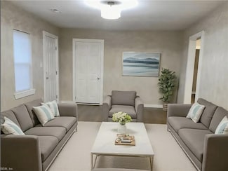 24 Smucker Rd, Newport News, VA 23602