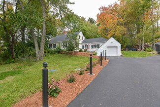 375 Concord St, Holliston, MA 01746